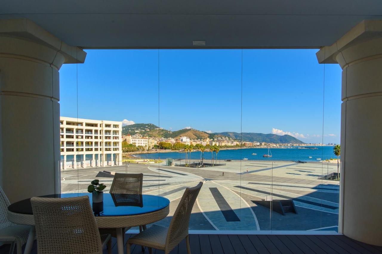 Mareluna Crescent - Luxury Seafront Experience Apartment Salerno Luaran gambar