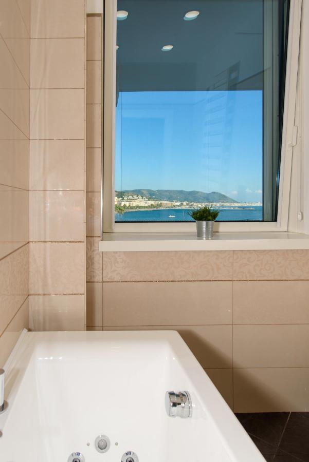 Mareluna Crescent - Luxury Seafront Experience Apartment Salerno Luaran gambar