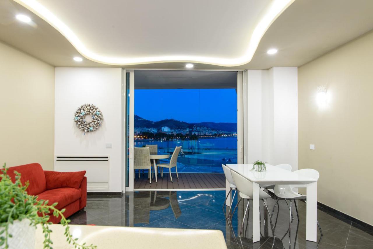 Mareluna Crescent - Luxury Seafront Experience Apartment Salerno Luaran gambar