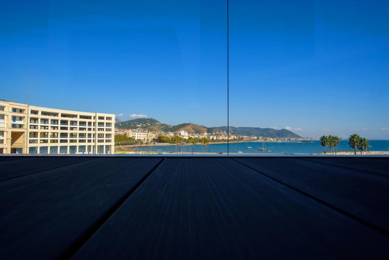 Mareluna Crescent - Luxury Seafront Experience Apartment Salerno Luaran gambar