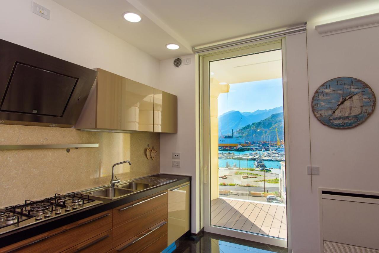 Mareluna Crescent - Luxury Seafront Experience Apartment Salerno Luaran gambar