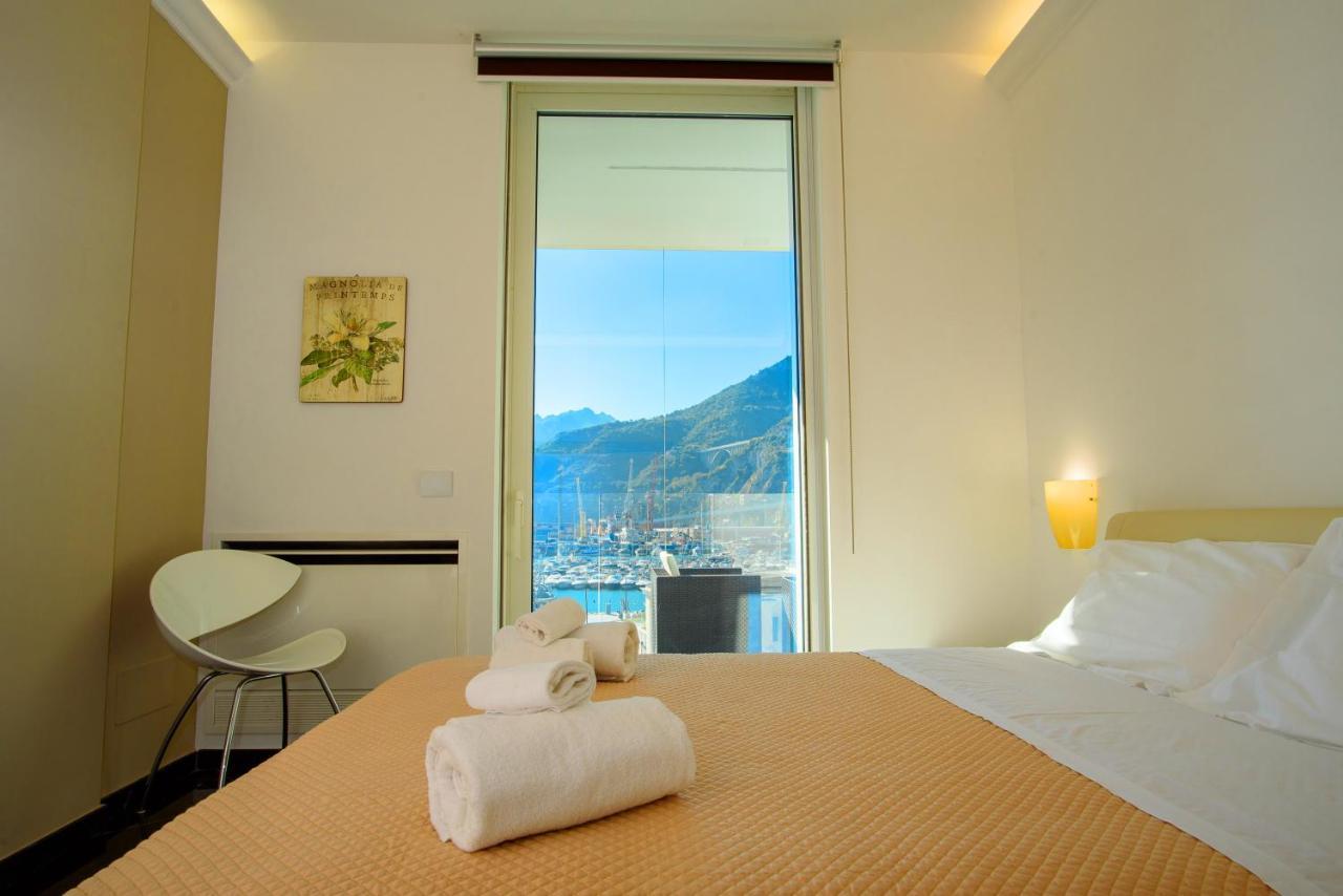 Mareluna Crescent - Luxury Seafront Experience Apartment Salerno Luaran gambar