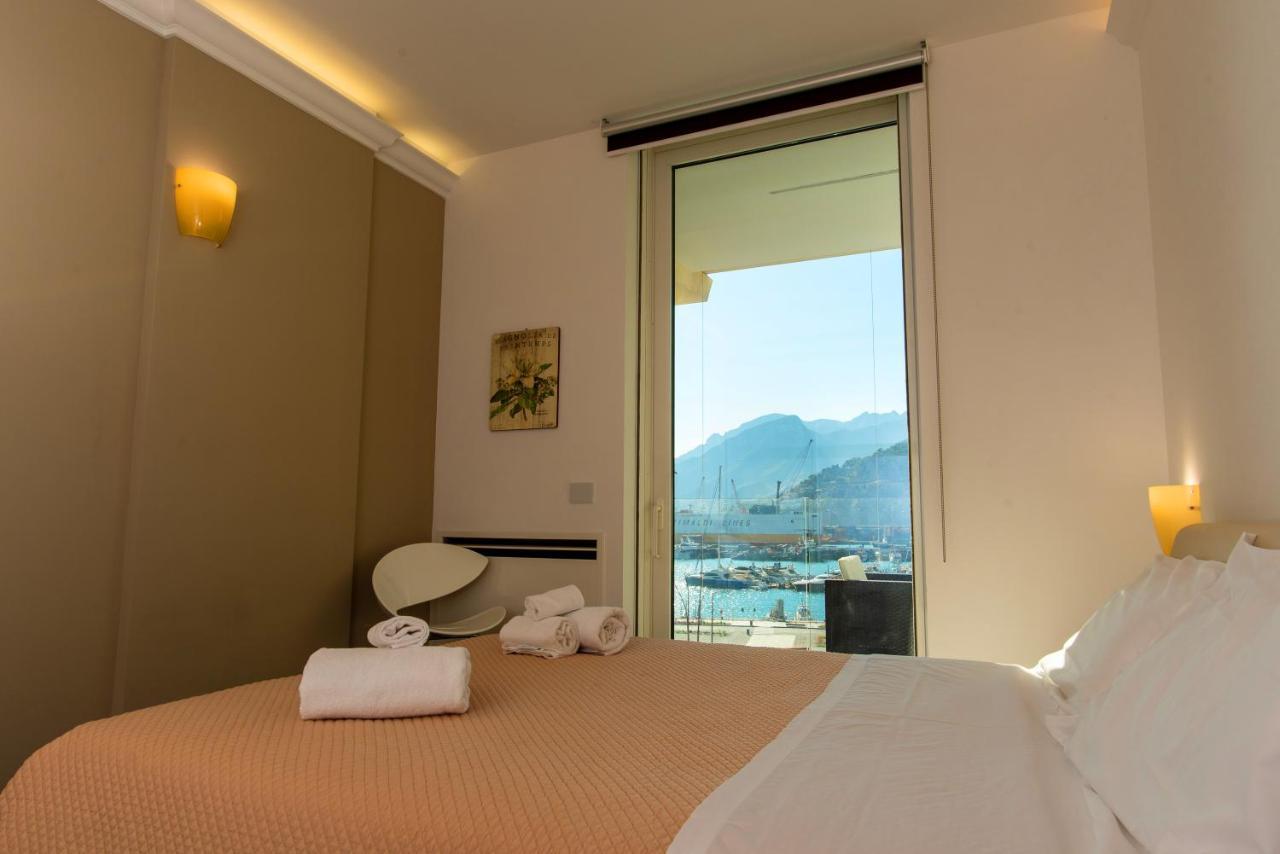 Mareluna Crescent - Luxury Seafront Experience Apartment Salerno Luaran gambar